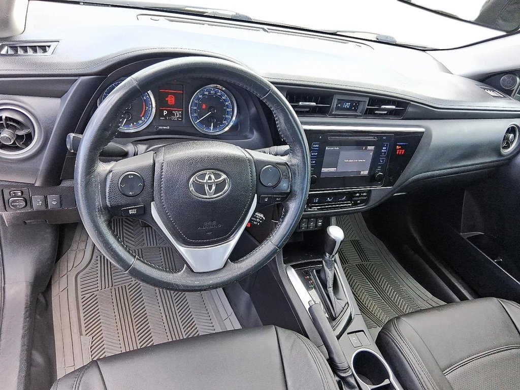 2019 Toyota Corolla LE in Stratford, Ontario - 10 - w1024h768px