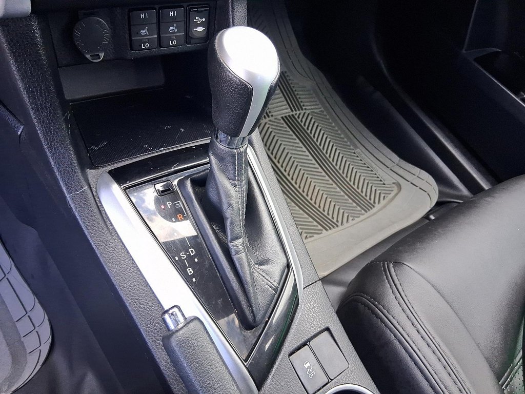 2019 Toyota Corolla LE in Stratford, Ontario - 16 - w1024h768px