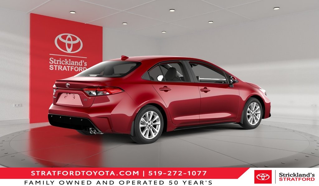 2026 Toyota Corolla SE in Stratford, Ontario - 3 - w1024h768px