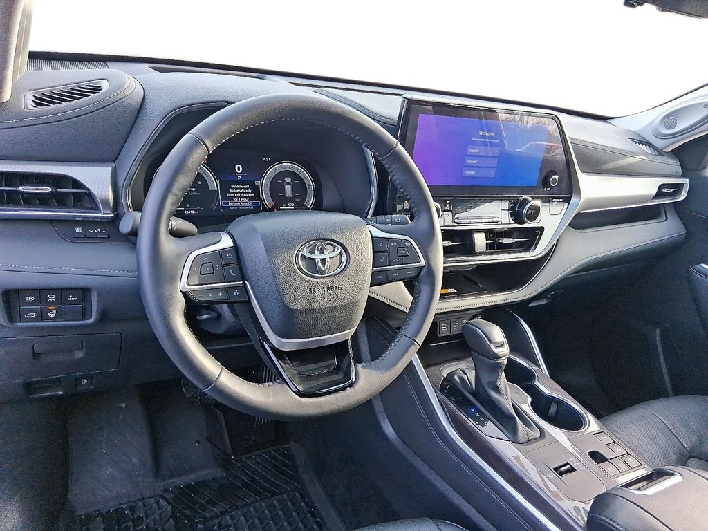 2024 Toyota Highlander Hybrid LIMITED AWD in Stratford, Ontario - 11 - w1024h768px