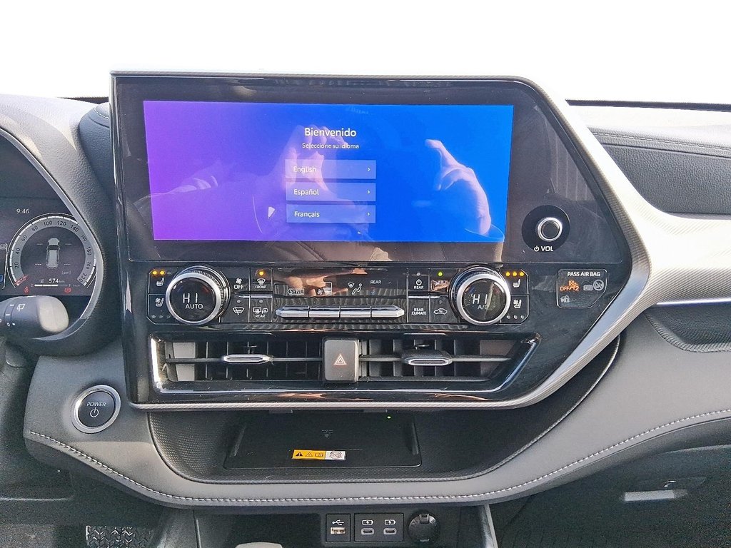 2024 Toyota Highlander Hybrid LIMITED AWD in Stratford, Ontario - 16 - w1024h768px