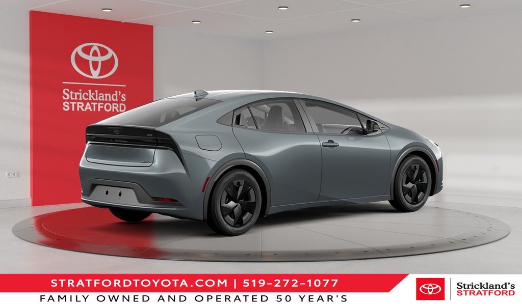 2027 Toyota Prius Plug-In Hybrid SE in Stratford, Ontario - 3 - w1024h768px
