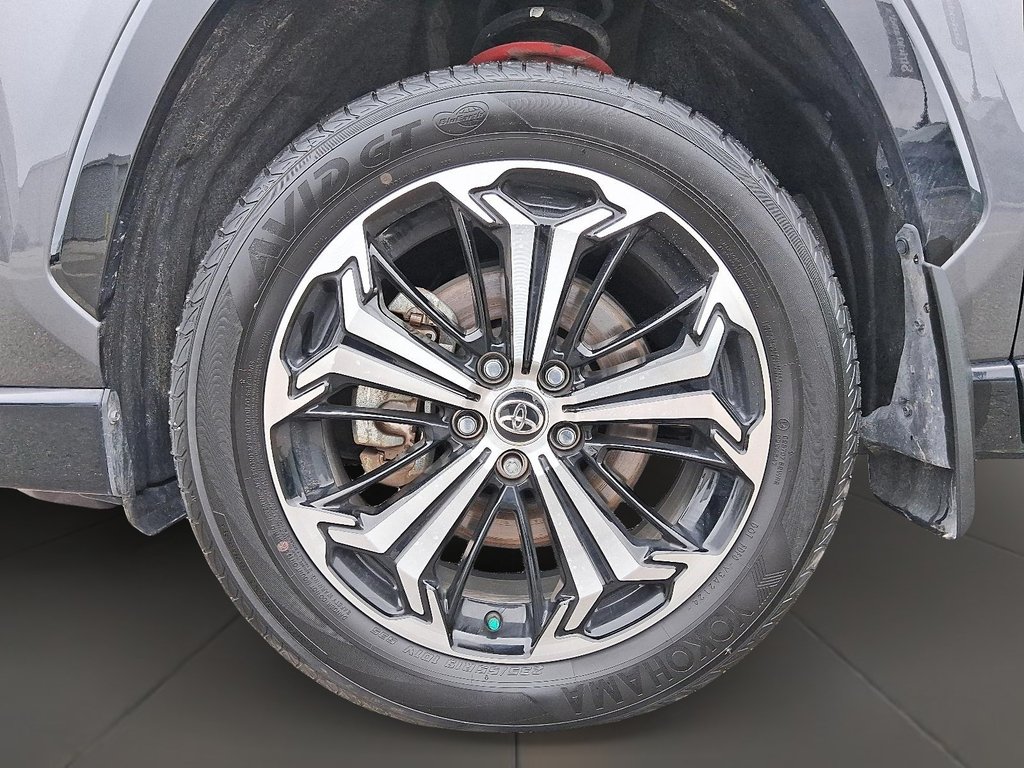 2024 Toyota RAV4 Plug-In Hybrid XSE AWD in Stratford, Ontario - 7 - w1024h768px