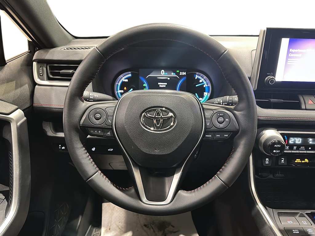 2024 Toyota RAV4 Plug-In Hybrid SE AWD HYBRID in Stratford, Ontario - 11 - w1024h768px