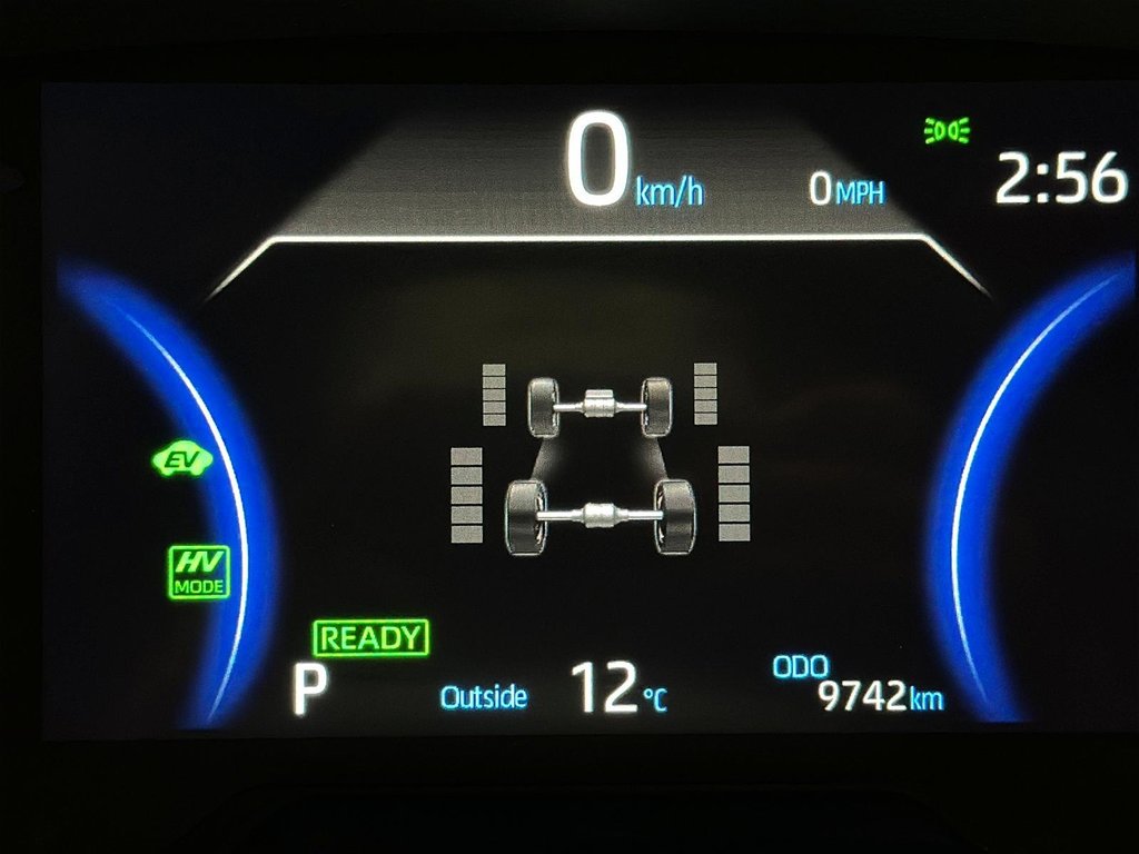 2024 Toyota RAV4 Plug-In Hybrid SE AWD HYBRID in Stratford, Ontario - 15 - w1024h768px