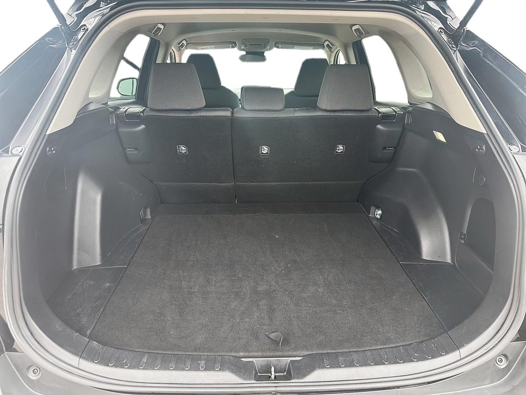 2022 Toyota RAV4 LE AWD SUV in Stratford, Ontario - 6 - w1024h768px