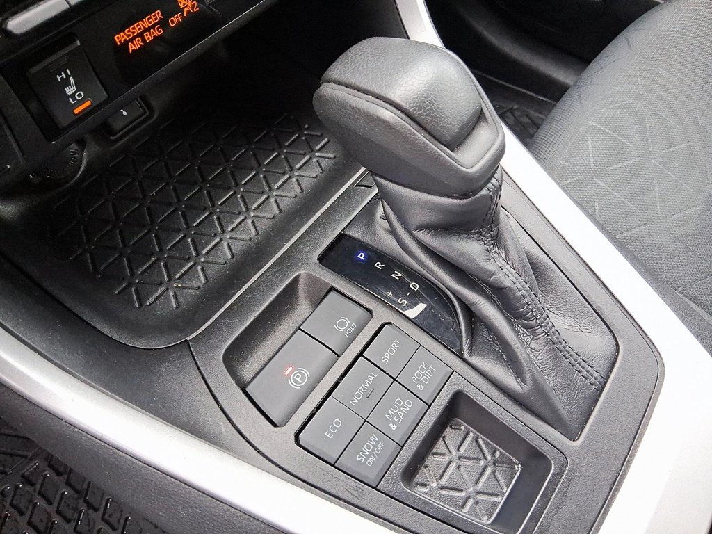 2022 Toyota RAV4 LE AWD in Stratford, Ontario - 14 - w1024h768px