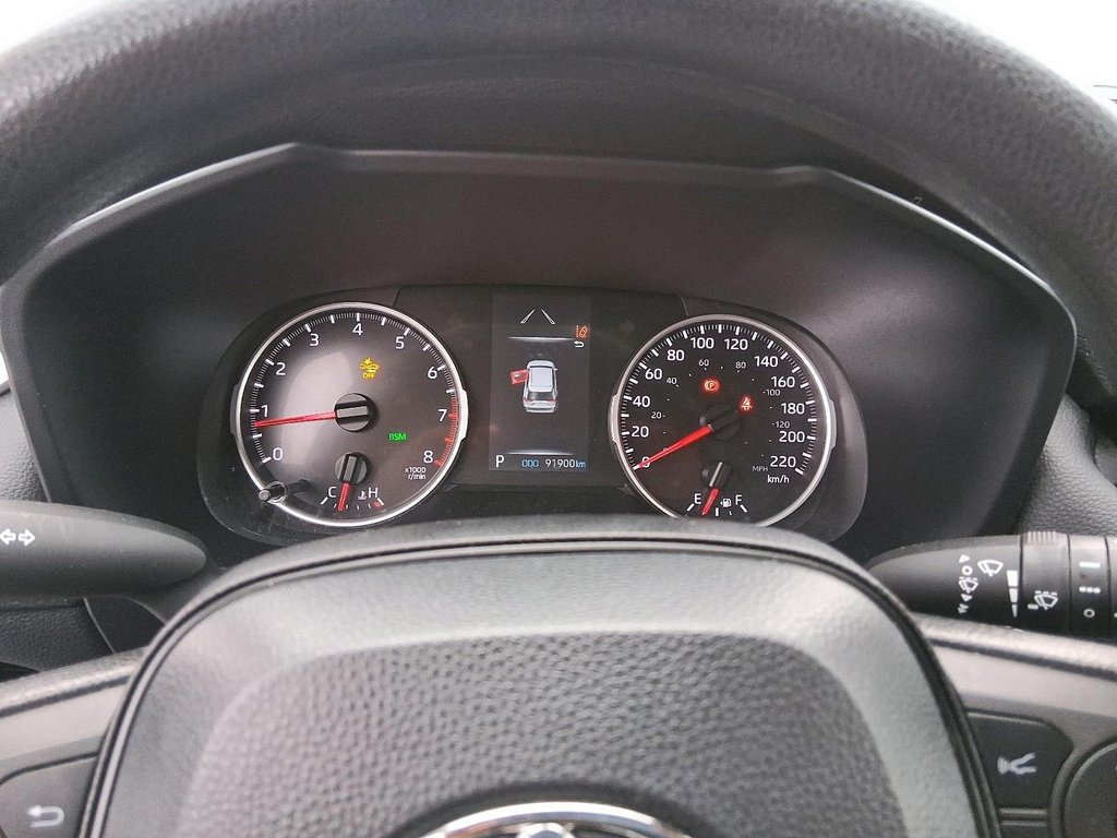 2022 Toyota RAV4 LE AWD in Stratford, Ontario - 13 - w1024h768px