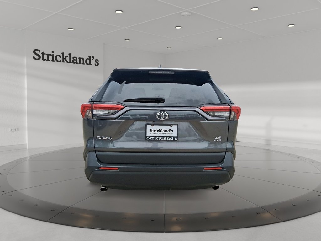 2022 Toyota RAV4 LE AWD in Stratford, Ontario - 3 - w1024h768px
