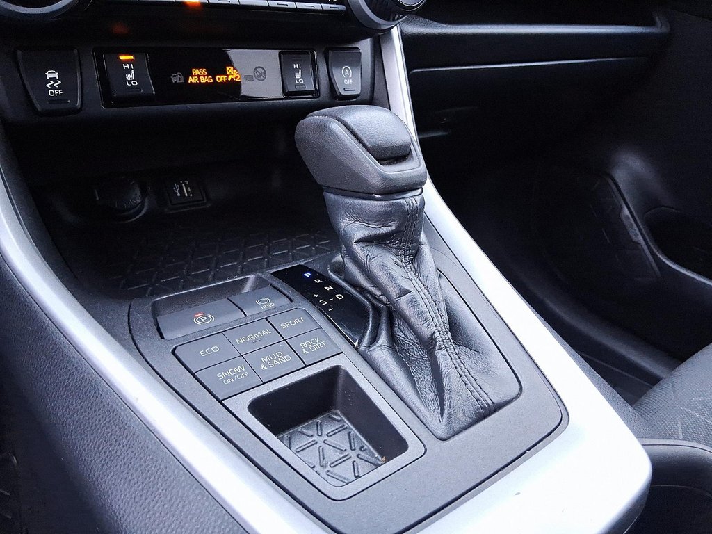 2023 Toyota RAV4 LE AWD in Stratford, Ontario - 16 - w1024h768px