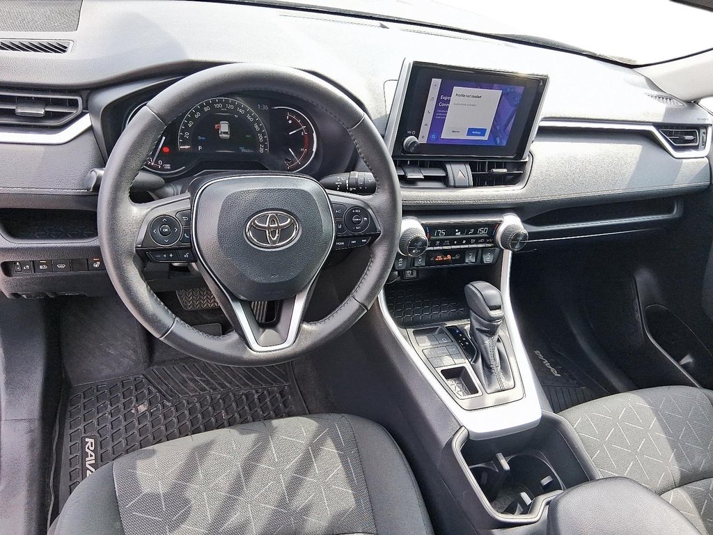 2023 Toyota RAV4 XLE AWD in Stratford, Ontario - 9 - w1024h768px