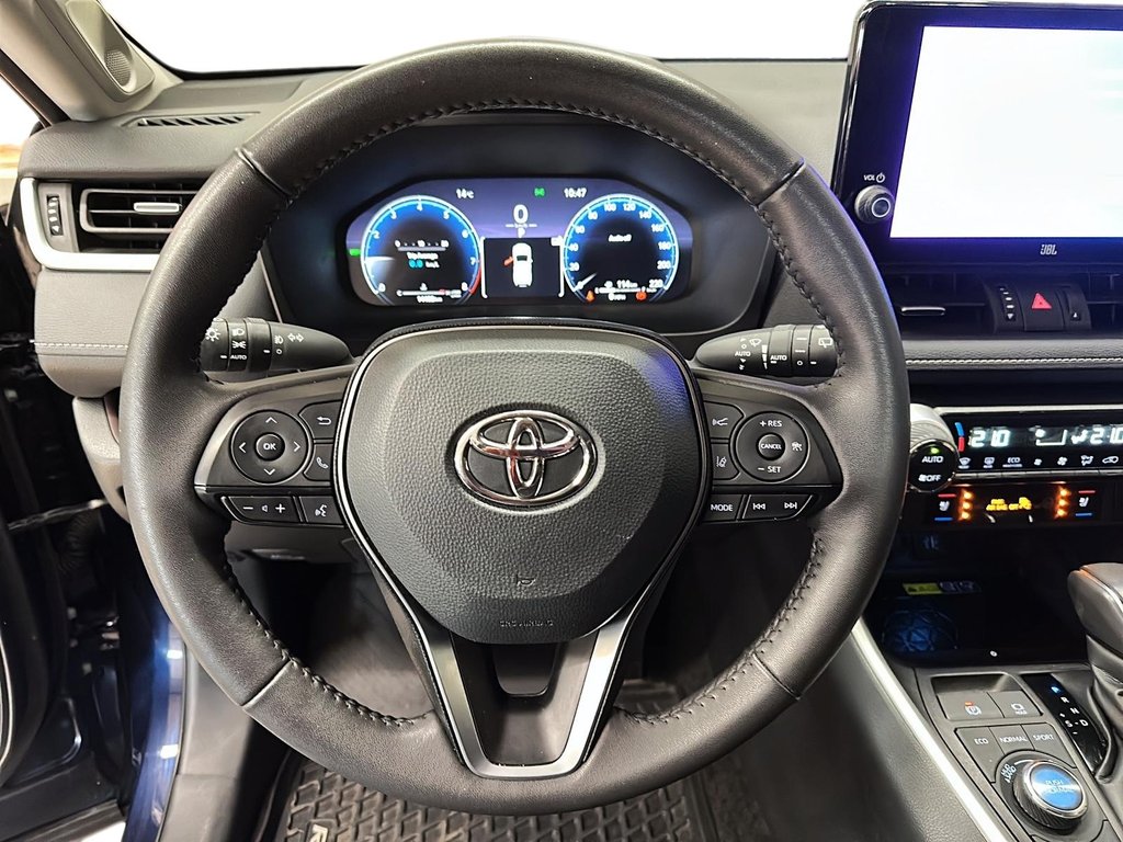 2025 Toyota RAV4 LIMITED AWD in Stratford, Ontario - 11 - w1024h768px