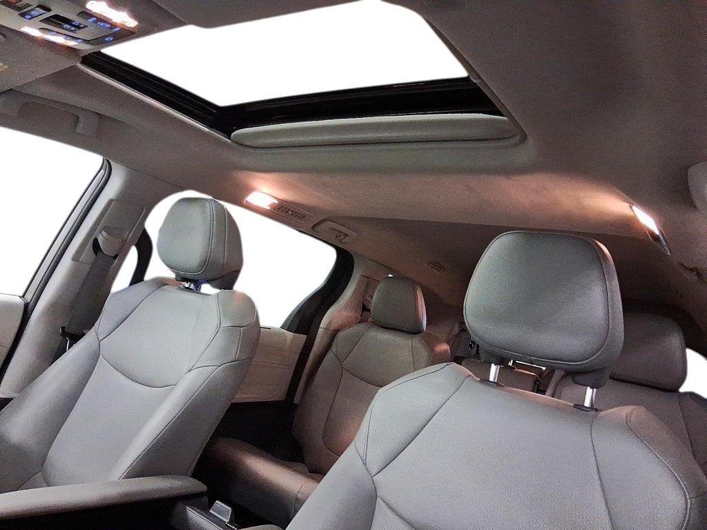 2024 Toyota Sienna Hybrid XLE HYBRID 3ROW in Stratford, Ontario - 18 - w1024h768px