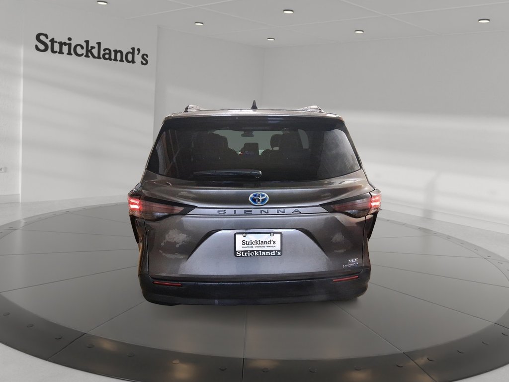 2024 Toyota Sienna Hybrid XLE HYBRID 3ROW in Stratford, Ontario - 3 - w1024h768px