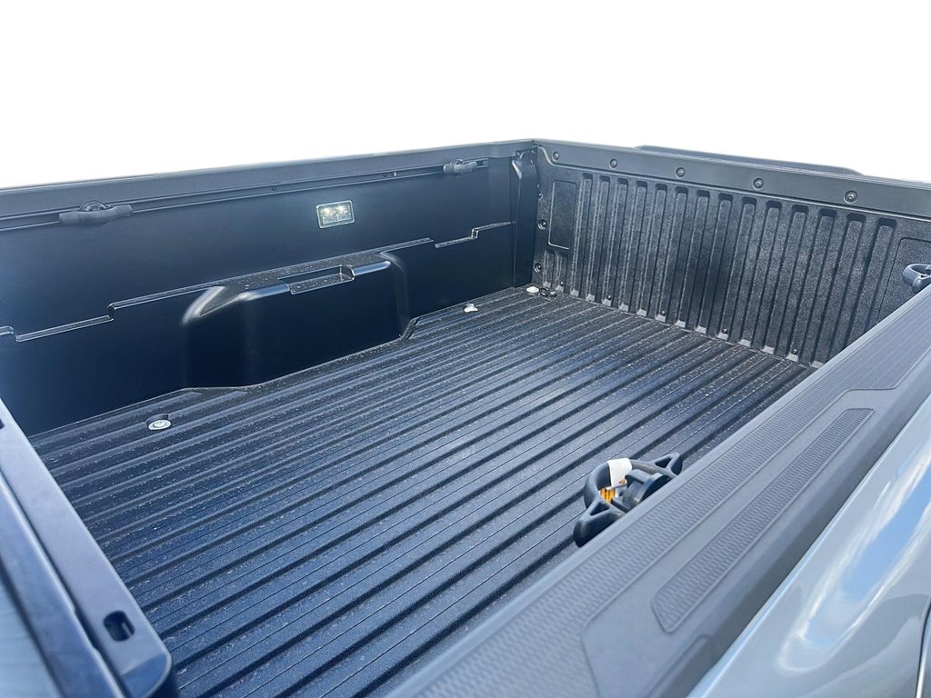 2025 Toyota Tacoma 4X4 Tacoma Double Cab AT in Stratford, Ontario - 15 - w1024h768px