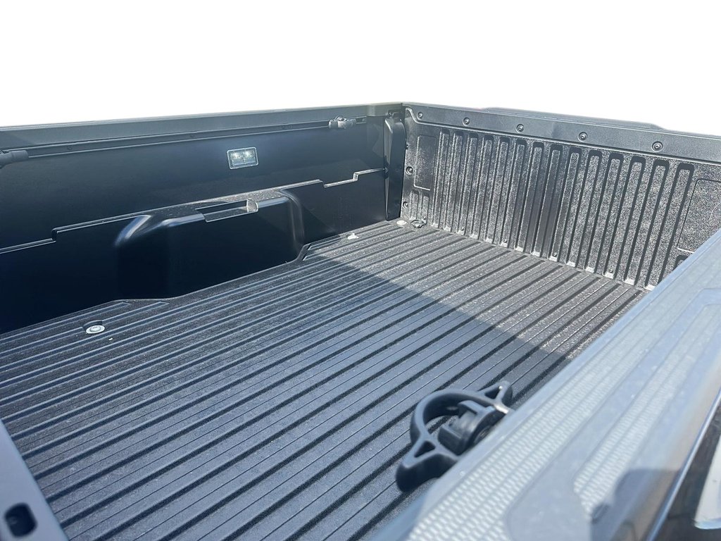 2025 Toyota Tacoma 4X4 Tacoma Double Cab AT in Stratford, Ontario - 15 - w1024h768px
