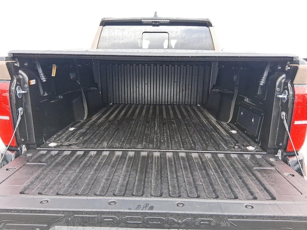 2025 Toyota Tacoma Hybrid TRD PRO-DOUBLE CAB in Stratford, Ontario - 19 - w1024h768px