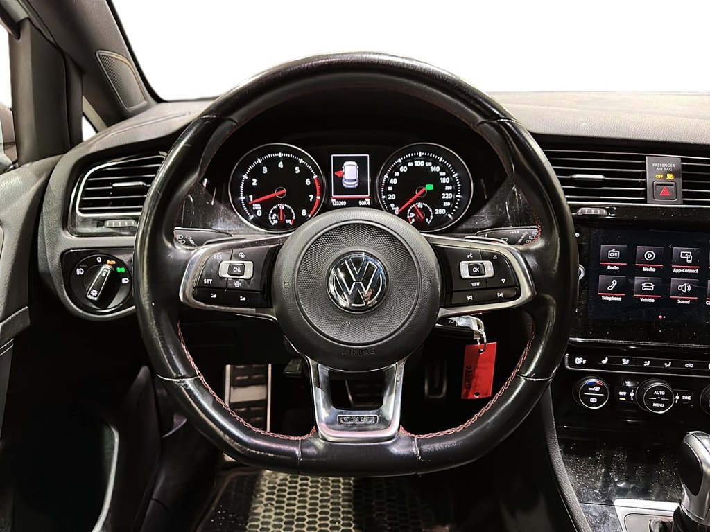 2019 Volkswagen Golf GTI GTI 5-DR 2.0T 7SP in Stratford, Ontario - 11 - w1024h768px
