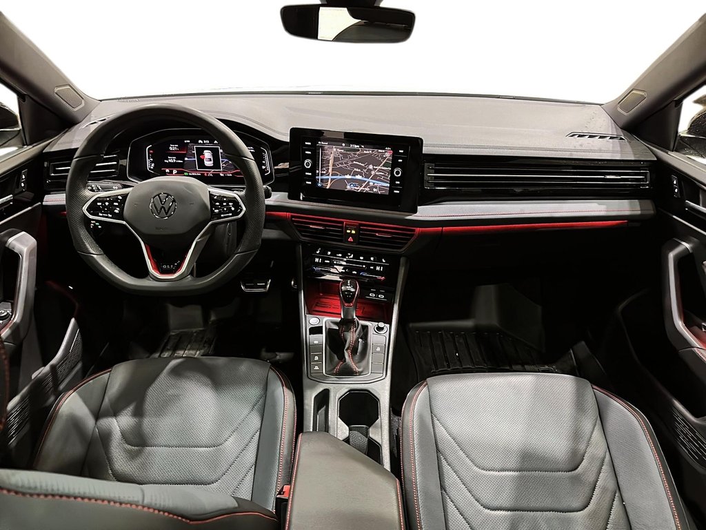 2025 Volkswagen Jetta GLI Autobahn in Stratford, Ontario - 9 - w1024h768px