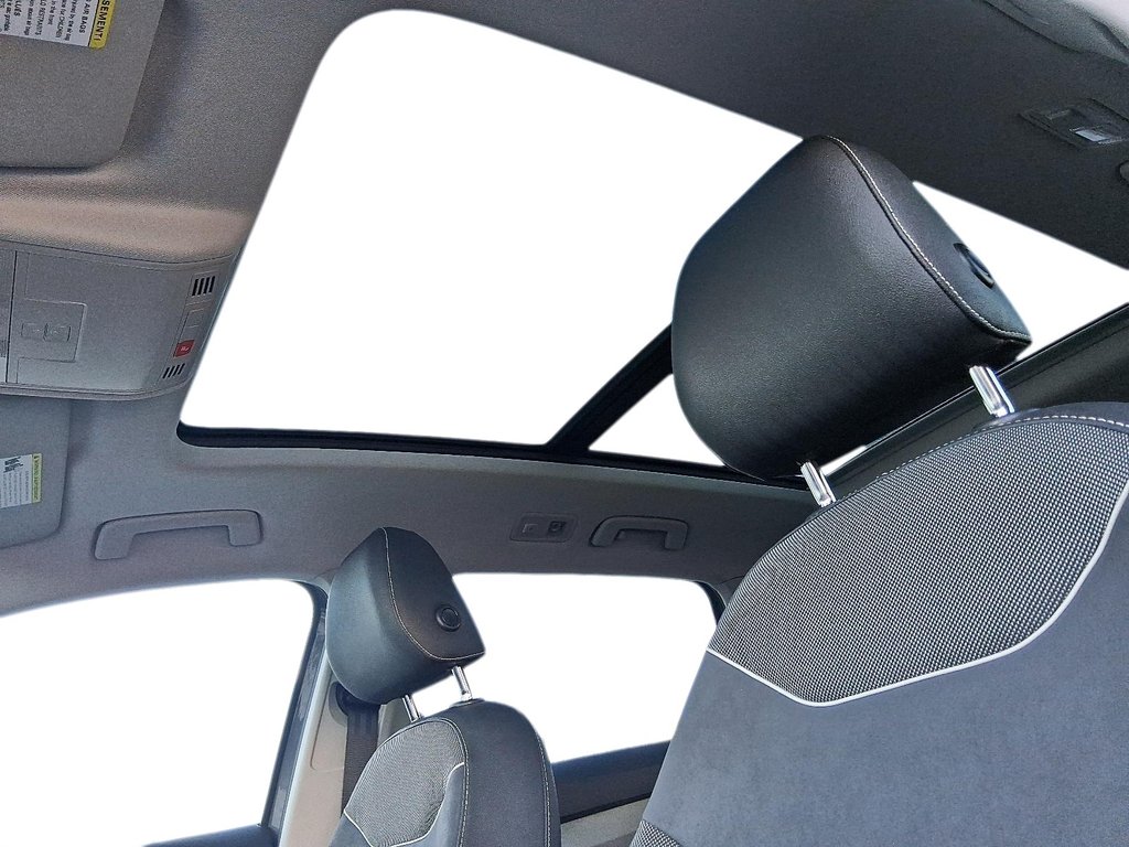 2024 Volkswagen Taos COMFORTLINE in Stratford, Ontario - 17 - w1024h768px