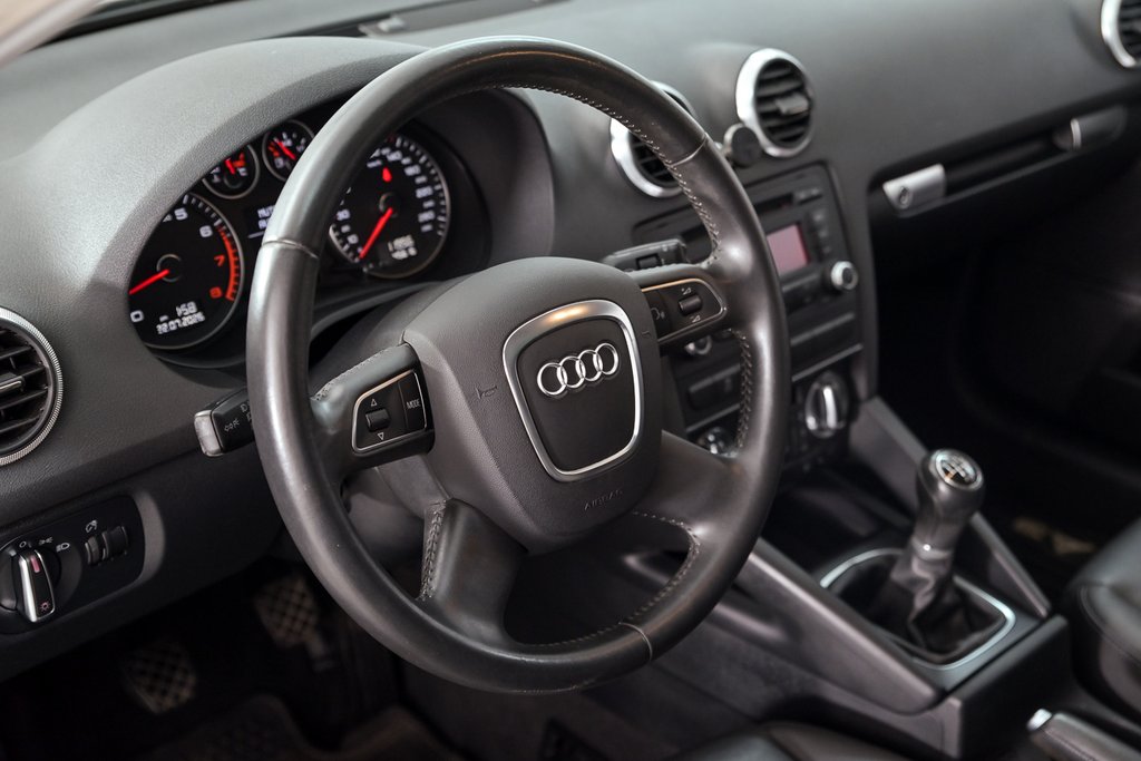 2010 Audi A3 2.0T in Brossard, Quebec - 10 - w1024h768px