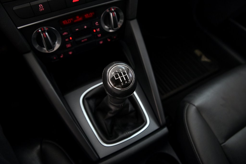 2010 Audi A3 2.0T in Brossard, Quebec - 19 - w1024h768px
