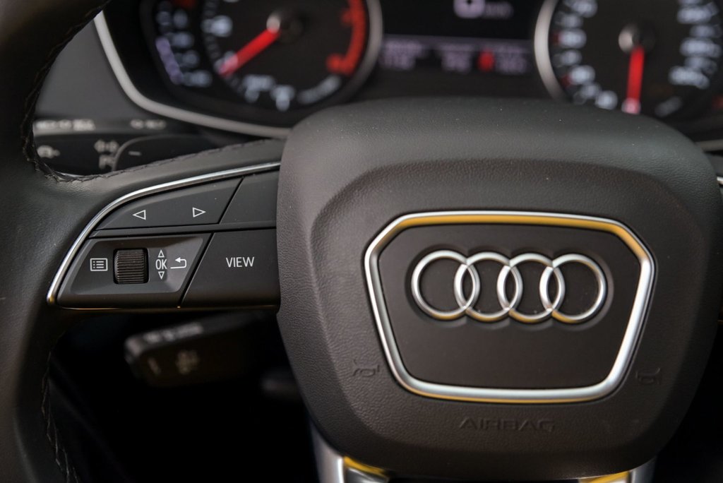 2022 Audi Q5 Komfort in Brossard, Quebec - 17 - w1024h768px