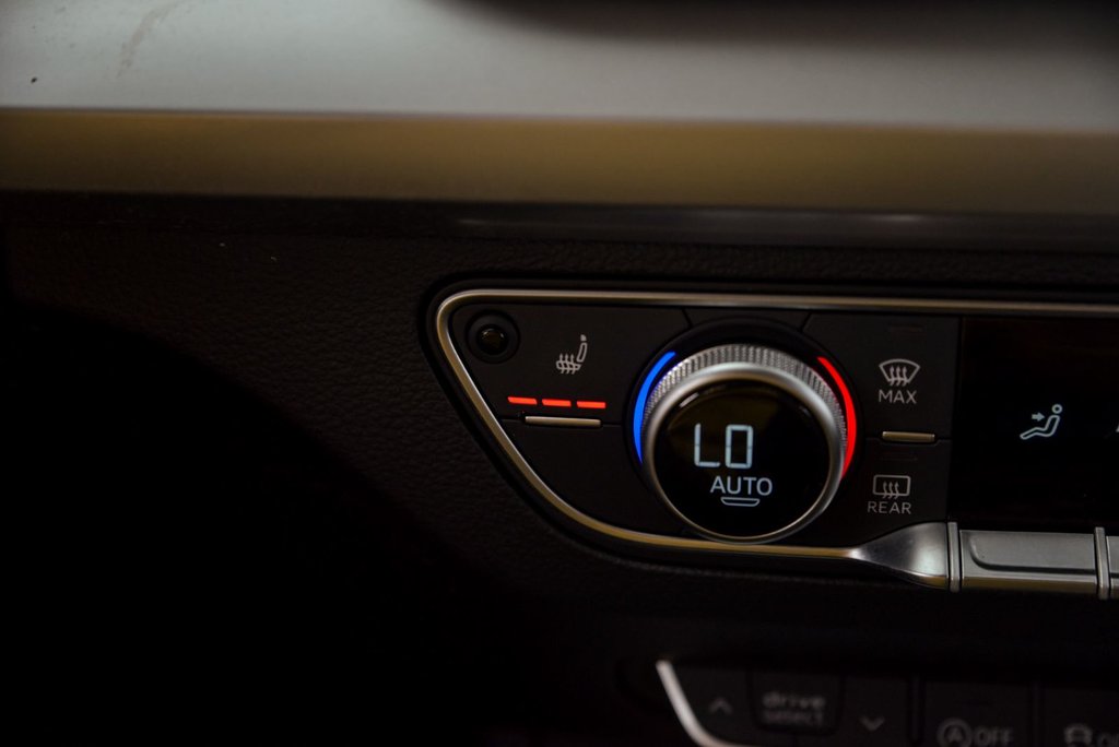 2022 Audi Q5 Komfort in Brossard, Quebec - 21 - w1024h768px