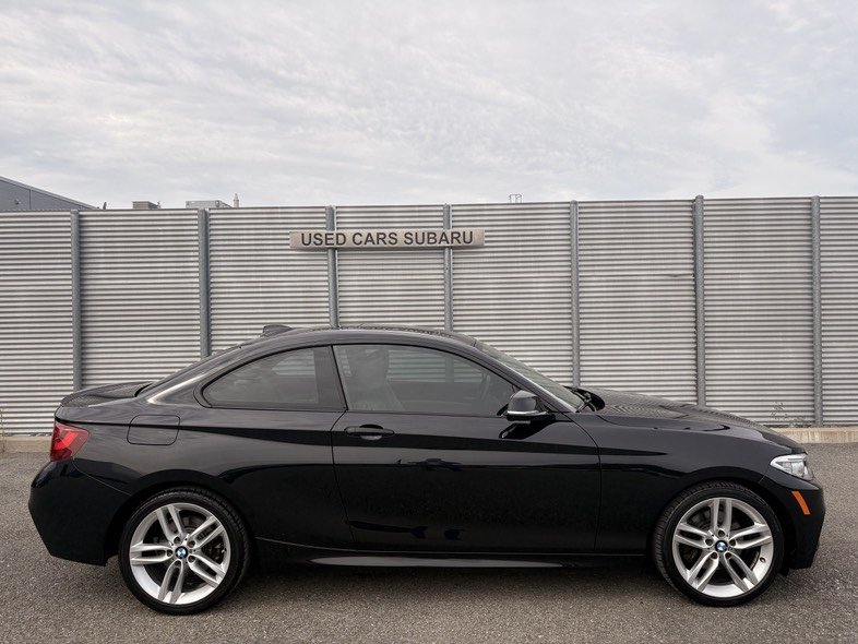 2017 BMW 2 Series 230i xDrive in Brossard, Quebec - 8 - w1024h768px