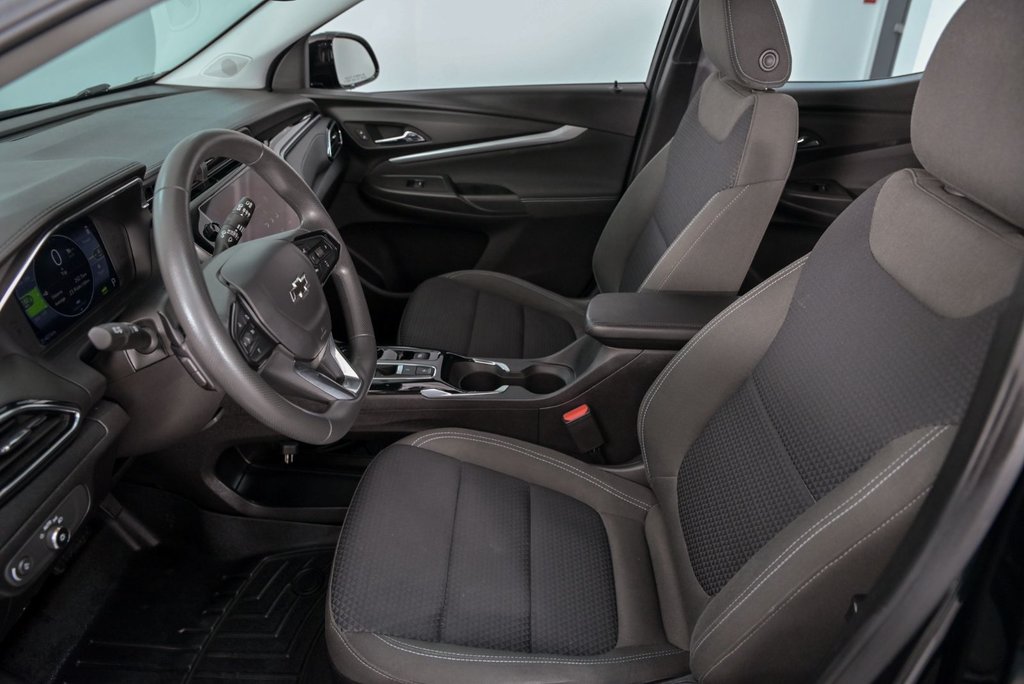 2023 Chevrolet Bolt EUV LT in Brossard, Quebec - 9 - w1024h768px