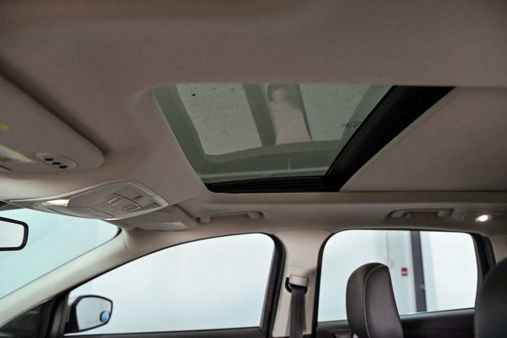 2018 Ford Escape Titanium in Brossard, Quebec - 23 - w1024h768px