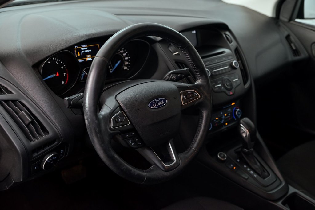 2017 Ford Focus SE in Brossard, Quebec - 11 - w1024h768px