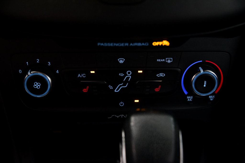 2017 Ford Focus SE in Brossard, Quebec - 19 - w1024h768px