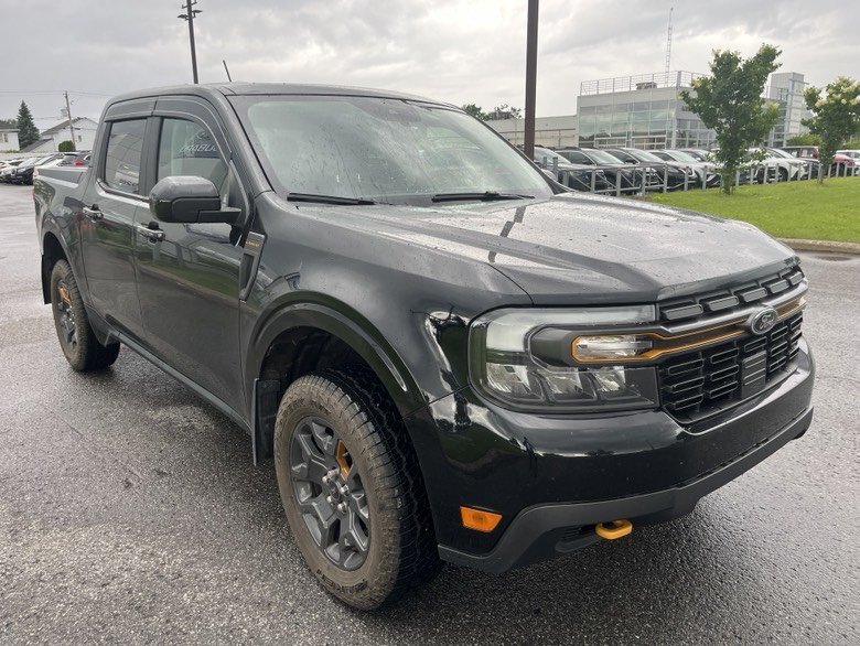 2024 Ford Maverick LARIAT Advanced in Brossard, Quebec - 3 - w1024h768px