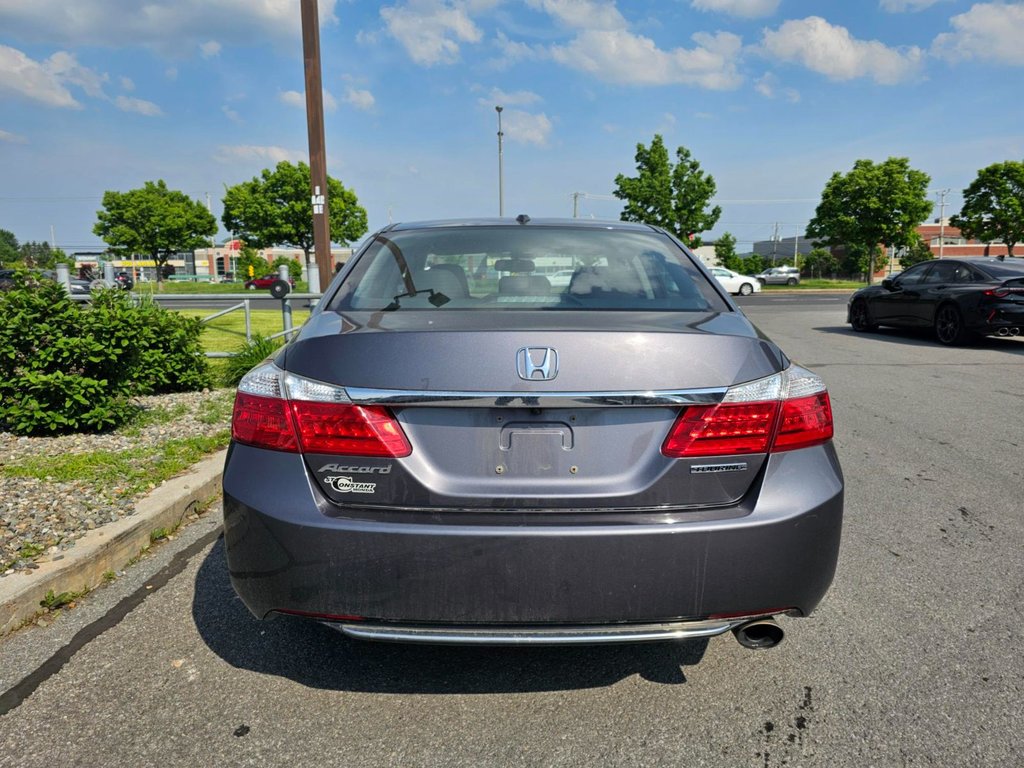 2015 Honda Accord Sedan Touring in Brossard, Quebec - 8 - w1024h768px