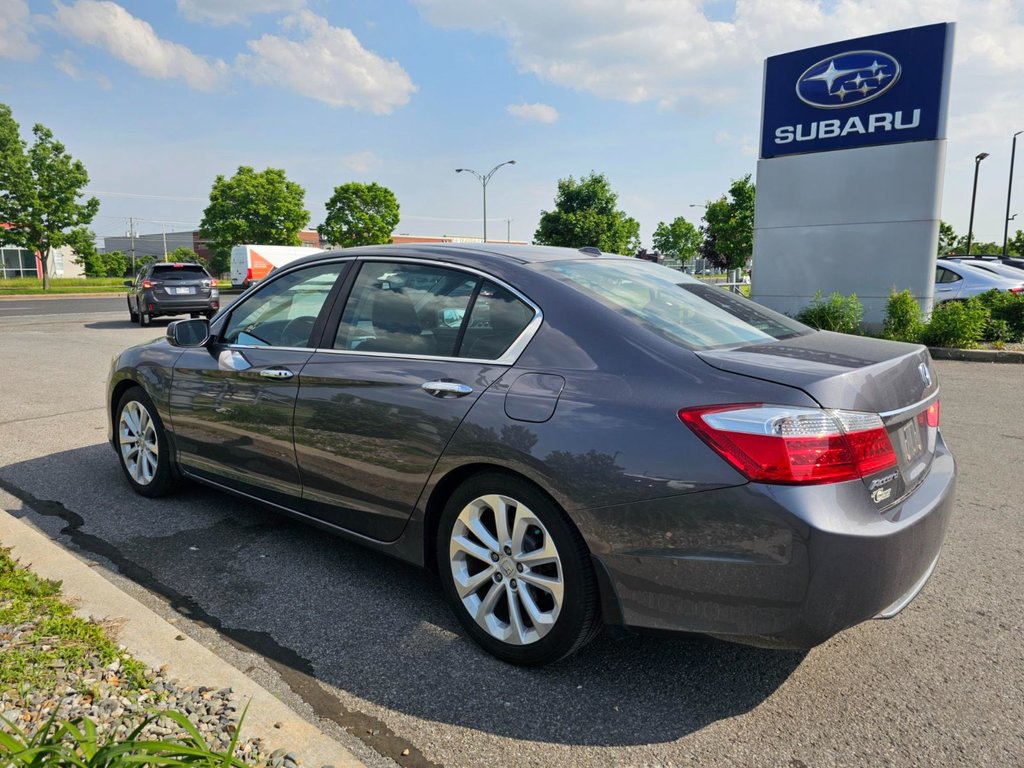 2015 Honda Accord Sedan Touring in Brossard, Quebec - 9 - w1024h768px