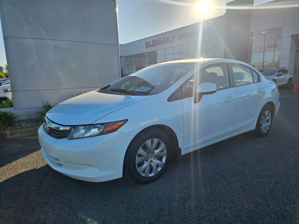 Honda Civic Sdn LX 2012 à Brossard, Québec - 1 - w1024h768px