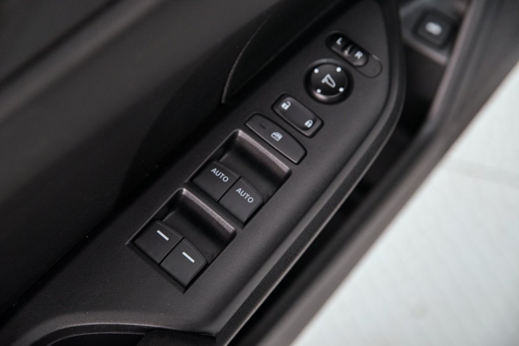 2019 Honda Civic Sedan LX in Brossard, Quebec - 8 - w1024h768px