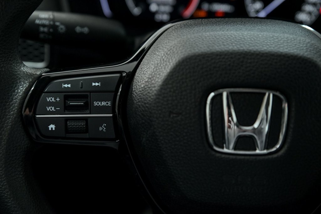 2023 Honda Civic Sedan LX in Brossard, Quebec - 13 - w1024h768px