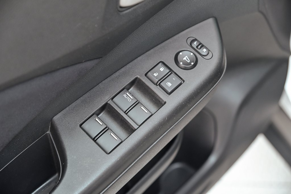 2014 Honda CR-V EX in Brossard, Quebec - 9 - w1024h768px
