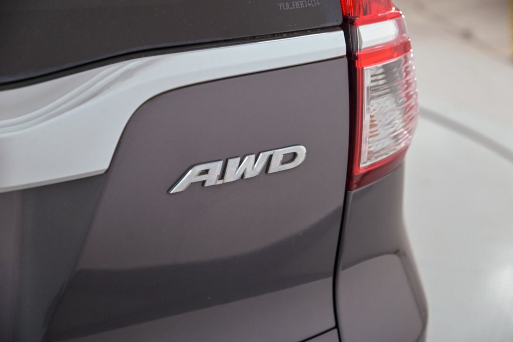 2015 Honda CR-V SE in Brossard, Quebec - 8 - w1024h768px