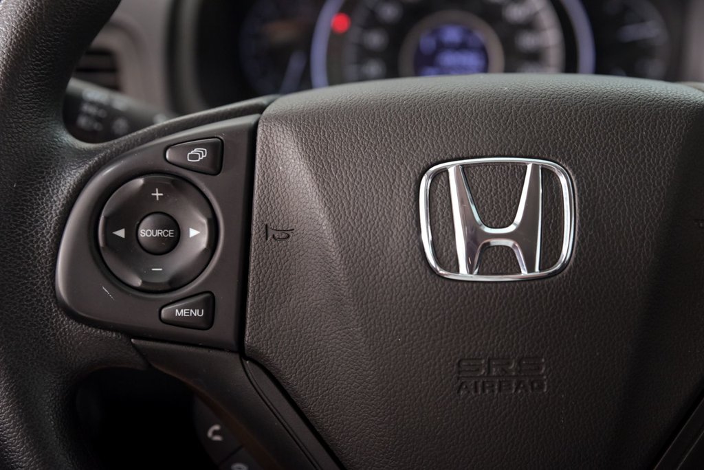 2015 Honda CR-V SE in Brossard, Quebec - 17 - w1024h768px