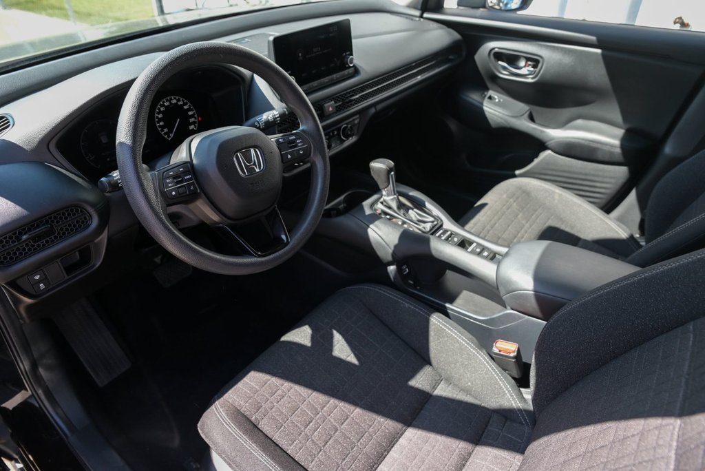 Honda HR-V LX 2023 à Brossard, Québec - 10 - w1024h768px