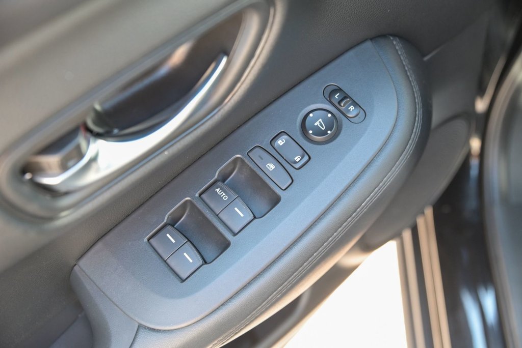 Honda HR-V LX 2023 à Brossard, Québec - 7 - w1024h768px