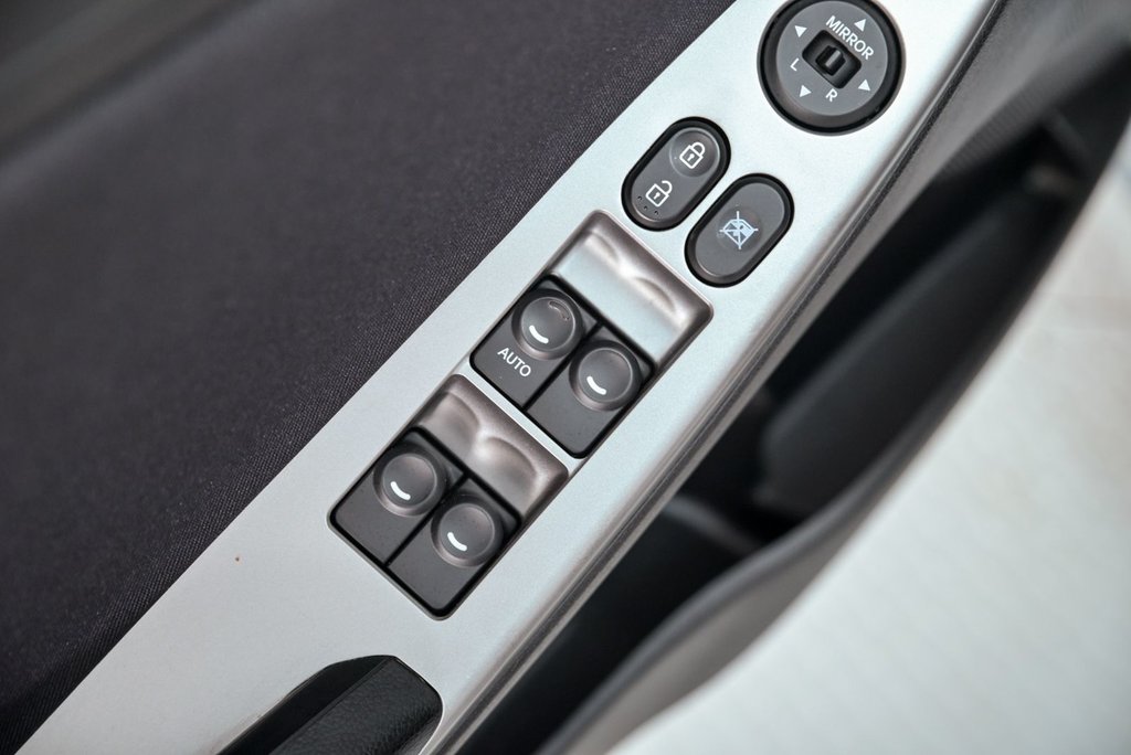 Hyundai Accent GL 2015 à Brossard, Québec - 8 - w1024h768px