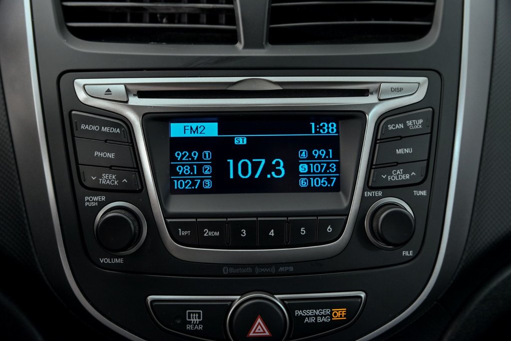 Hyundai Accent GL 2015 à Brossard, Québec - 16 - w1024h768px