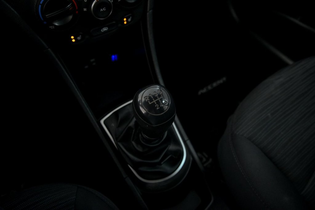 Hyundai Accent GL 2015 à Brossard, Québec - 19 - w1024h768px