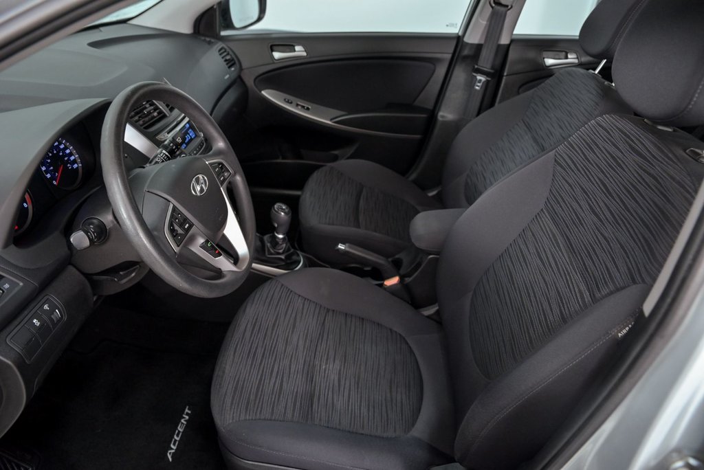 Hyundai Accent GL 2015 à Brossard, Québec - 9 - w1024h768px