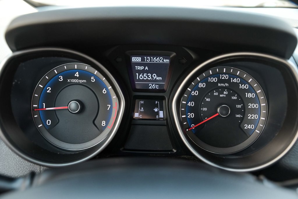 Hyundai Elantra GT GLS 2013 à Brossard, Québec - 12 - w1024h768px