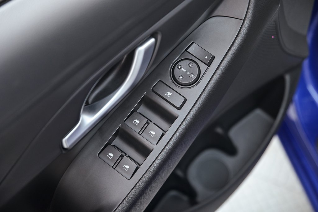 Hyundai Elantra GT Preferred 2019 à Brossard, Québec - 8 - w1024h768px